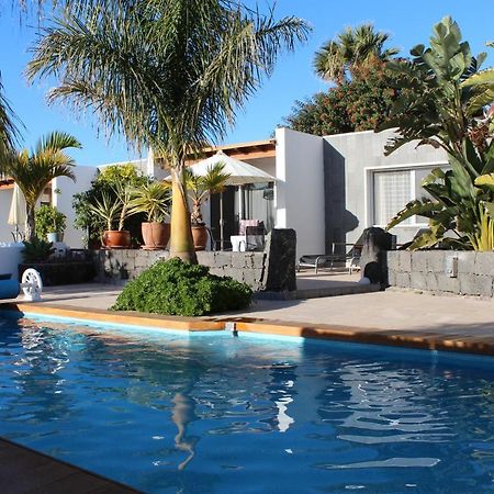 Villa Niki Mit Beheiztem Gemeinschaftspool Fuer 2 Appartments Las Brenas ภายนอก รูปภาพ