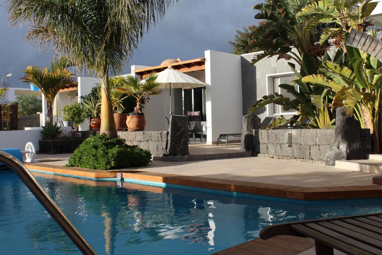 Villa Niki Mit Beheiztem Gemeinschaftspool Fuer 2 Appartments Las Brenas ภายนอก รูปภาพ